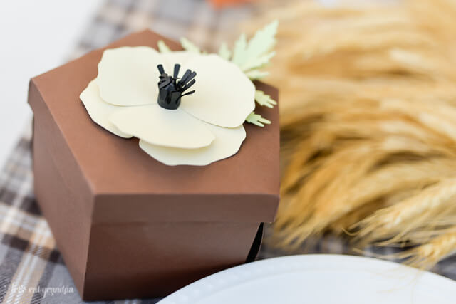 paper floral gift box at table